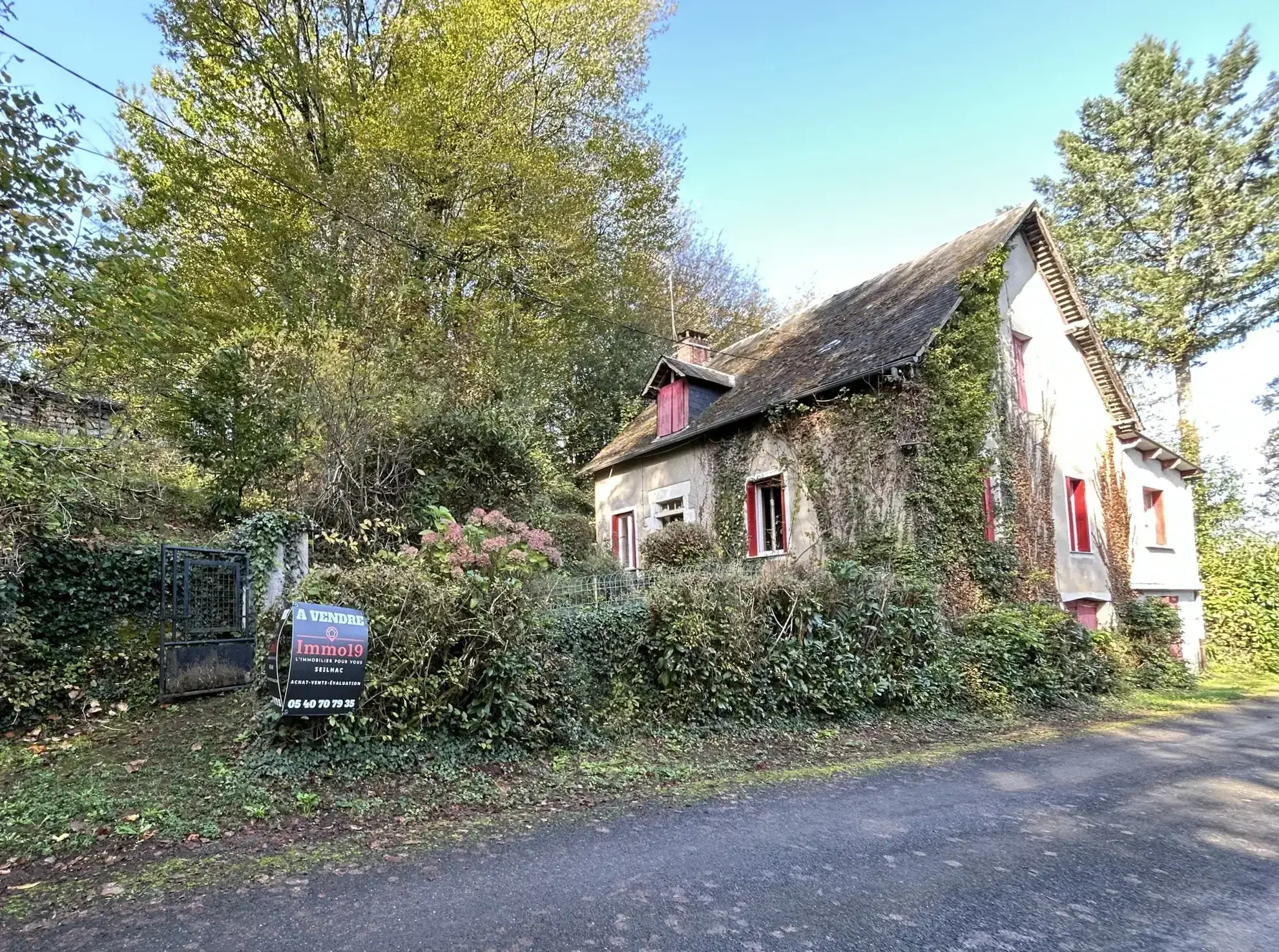 Maison à rénover à Saint Salvadour en Corrèze - 66 550 € 