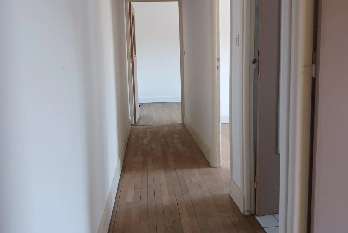 Maison de village à rénover à Bussières-les-Belmont - 72 m² 