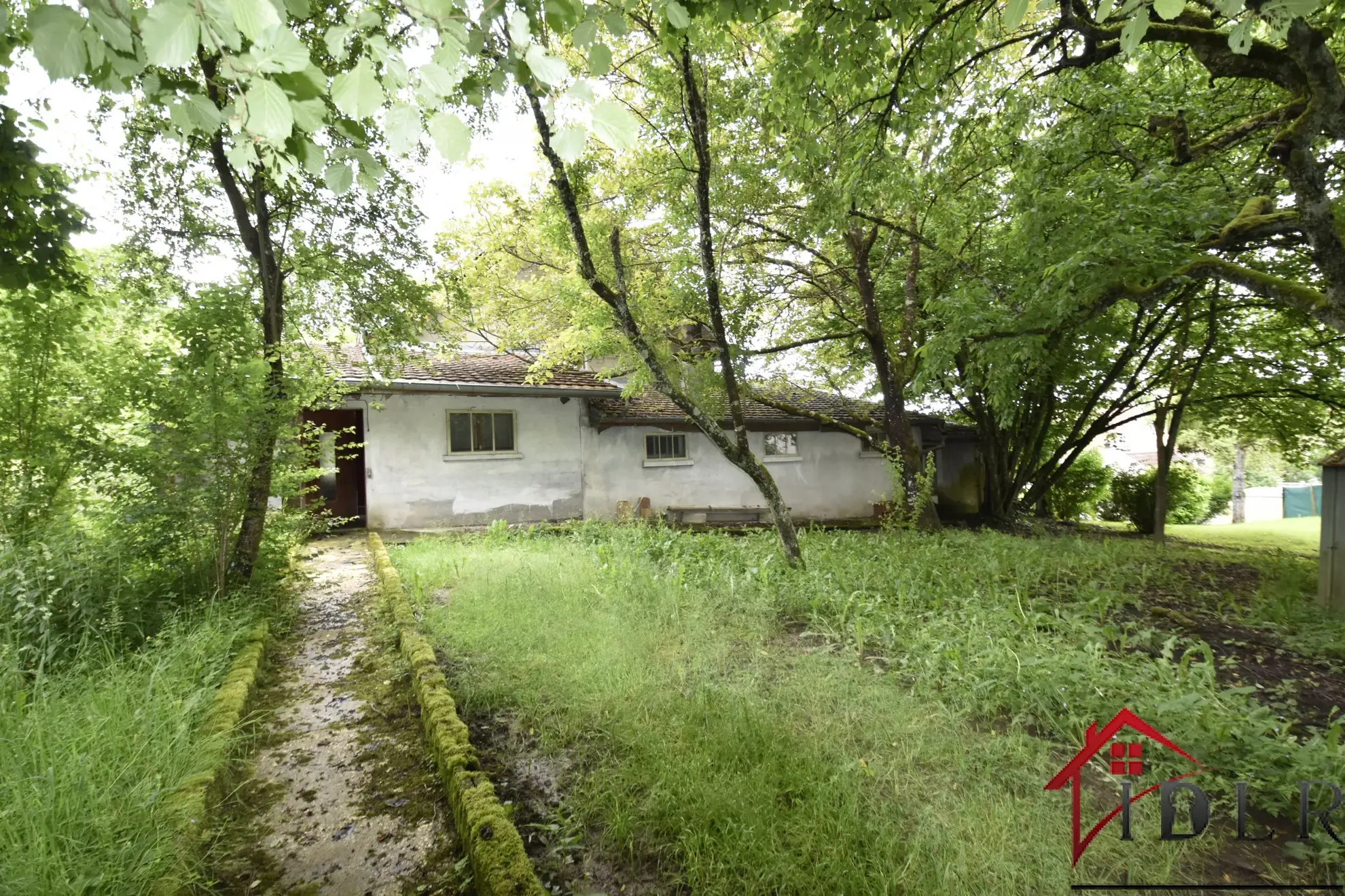 Maison 6 pièces à rénover à L Isle sur le Doubs 