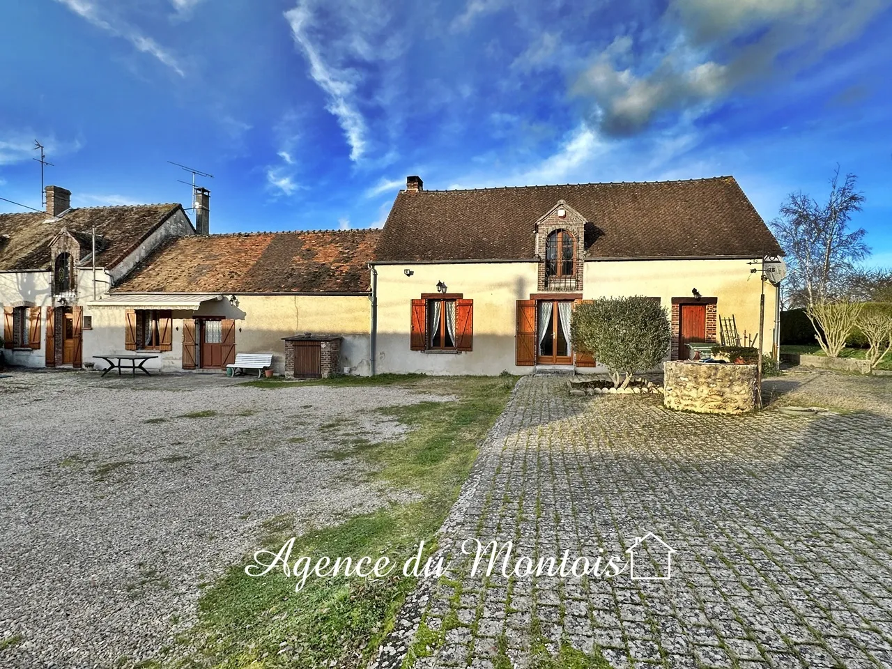 Fermette spacieuse à vendre à Bray-sur-Seine 