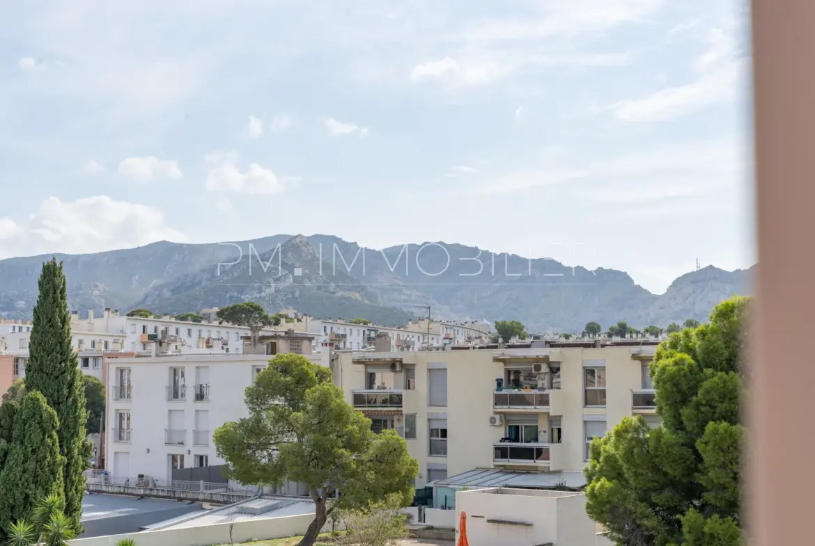 Charmant appartement des années 50 à Marseille 13009 