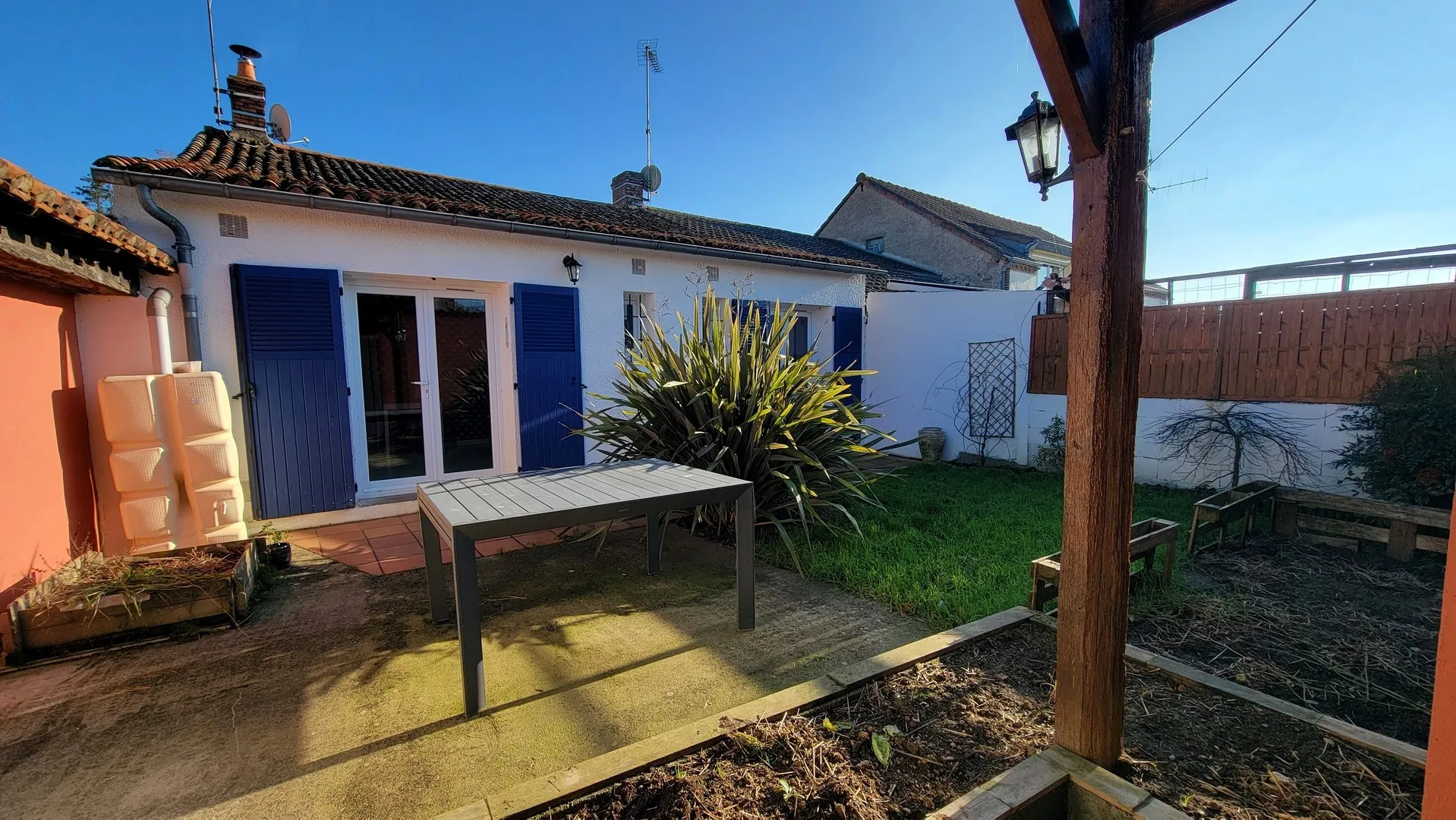 Charmante maison ancienne à vendre à Coron - Prête à habiter ! 