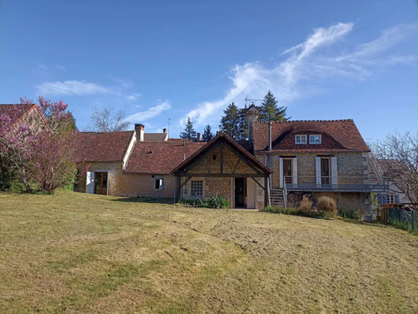 À vendre : Longère de charme avec 2 habitations à Bona (58330)