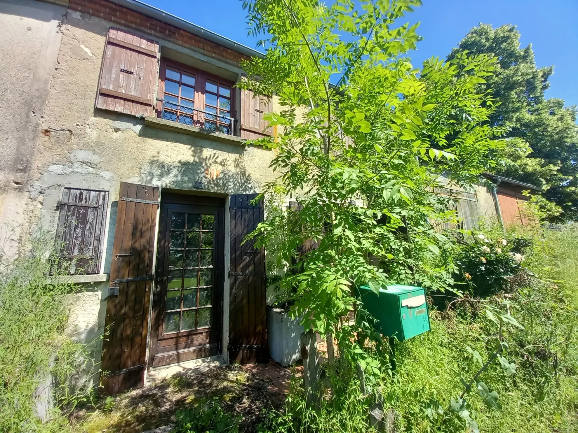 Maison de Bourg à rénover avec 4 chambres à Montigny sur Canne 