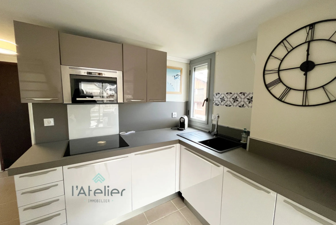 Appartement T3 rénové à vendre à Saint-Lary - Vue sur vallée et montagnes 