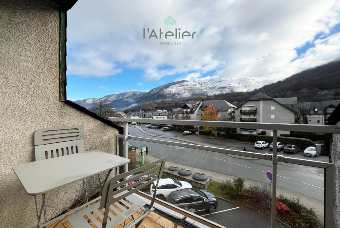 Appartement T3 rénové à vendre à Saint-Lary - Vue sur vallée et montagnes 