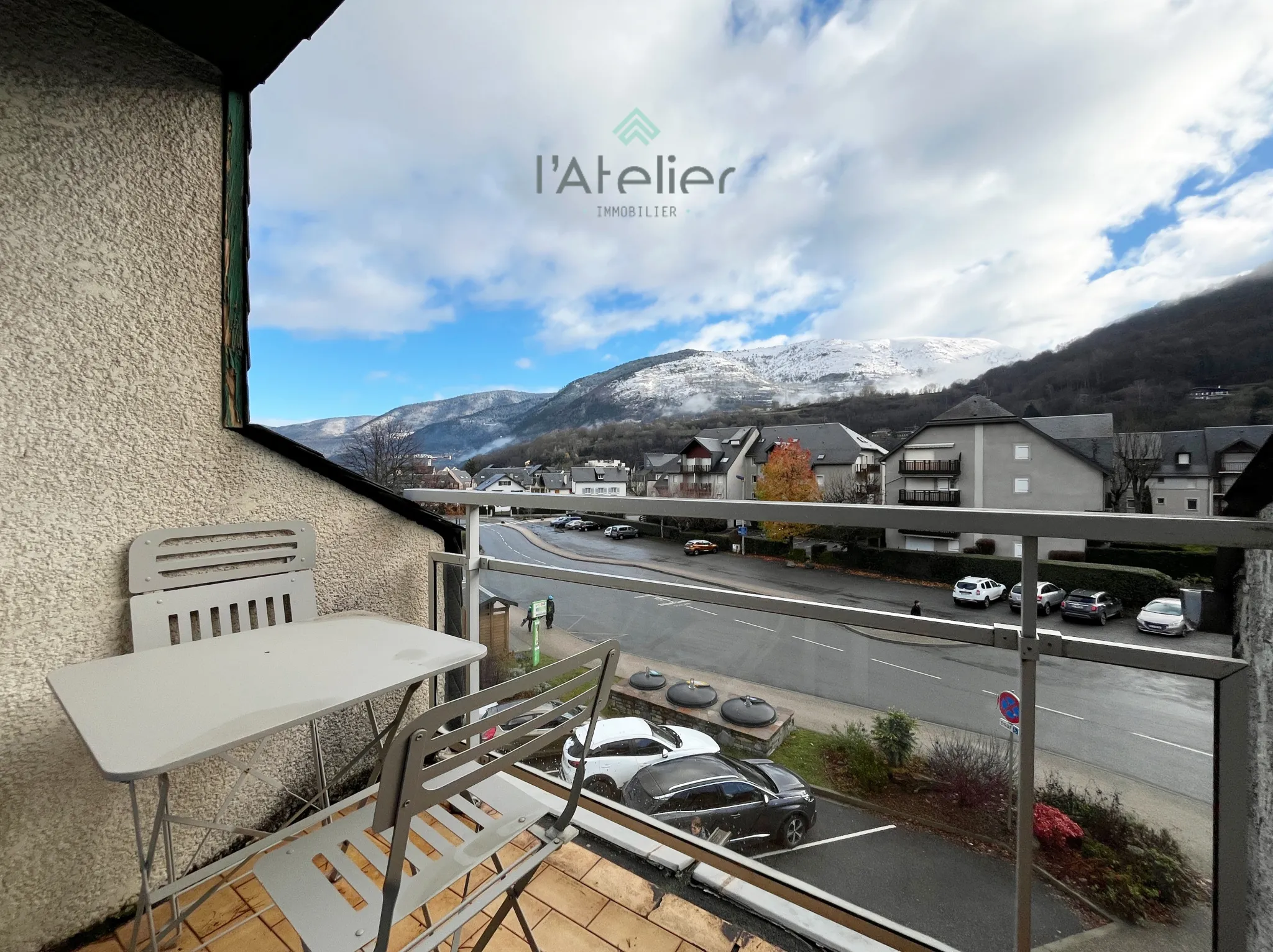 Appartement T3 rénové à vendre à Saint-Lary - Vue sur vallée et montagnes 