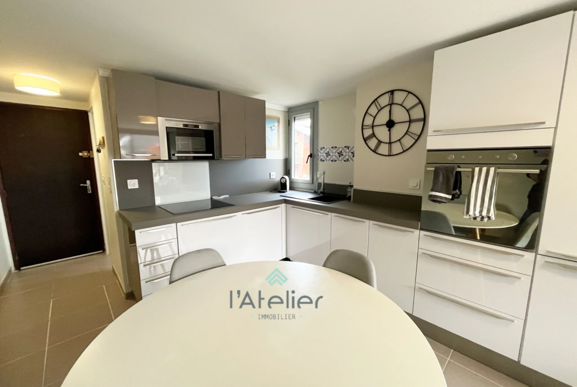 Appartement T3 rénové à vendre à Saint-Lary - Vue sur vallée et montagnes 