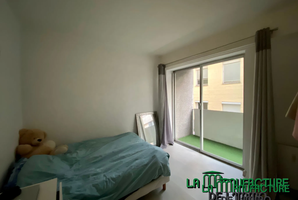 Appartement traversant lumineux à Saint-Étienne - Hypercentre 