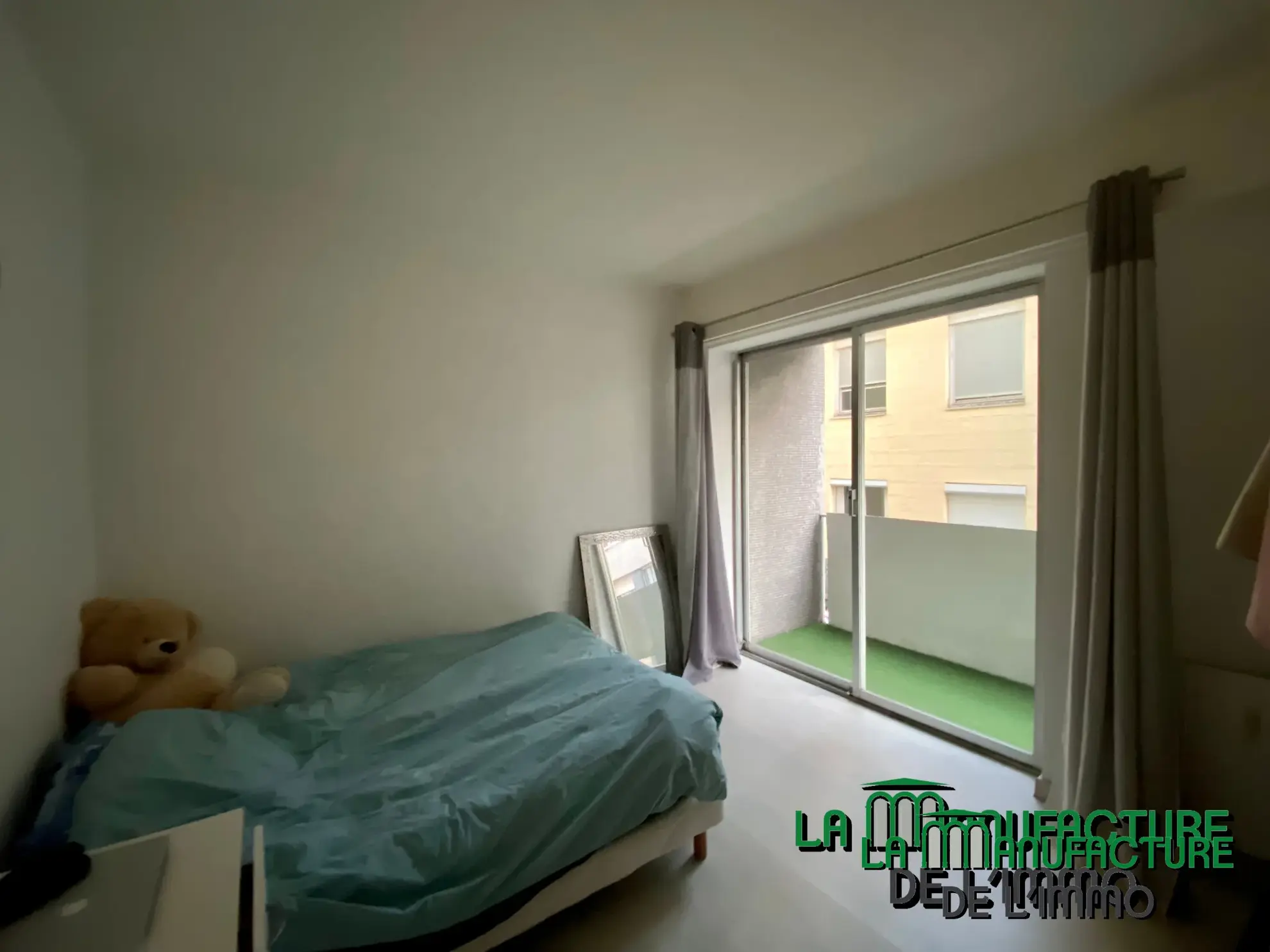 Appartement traversant lumineux à Saint-Étienne - Hypercentre 