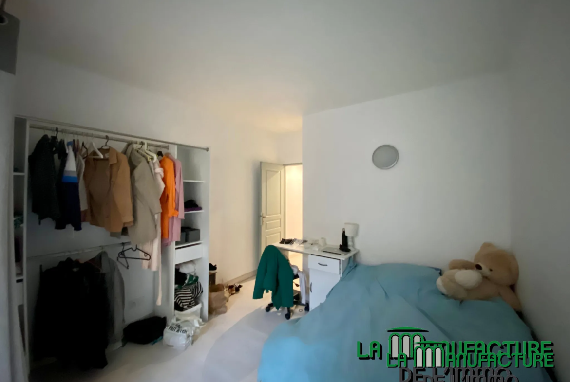 Appartement traversant lumineux à Saint-Étienne - Hypercentre 