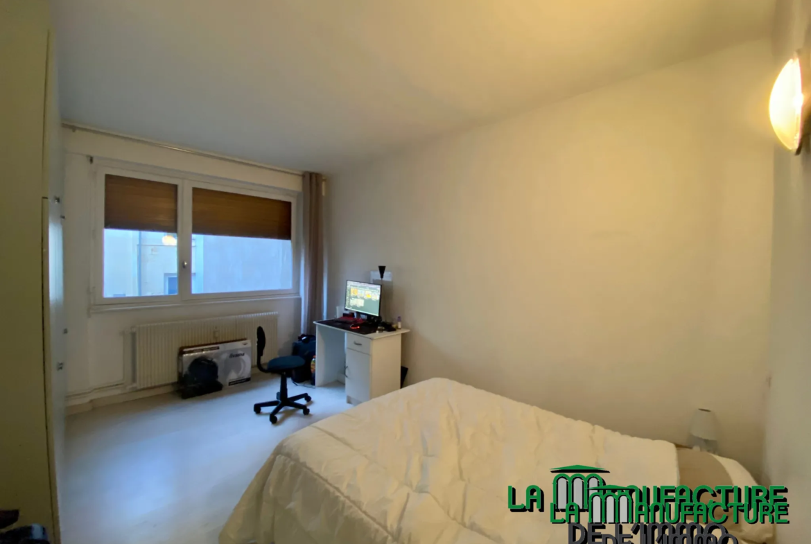 Appartement traversant lumineux à Saint-Étienne - Hypercentre 