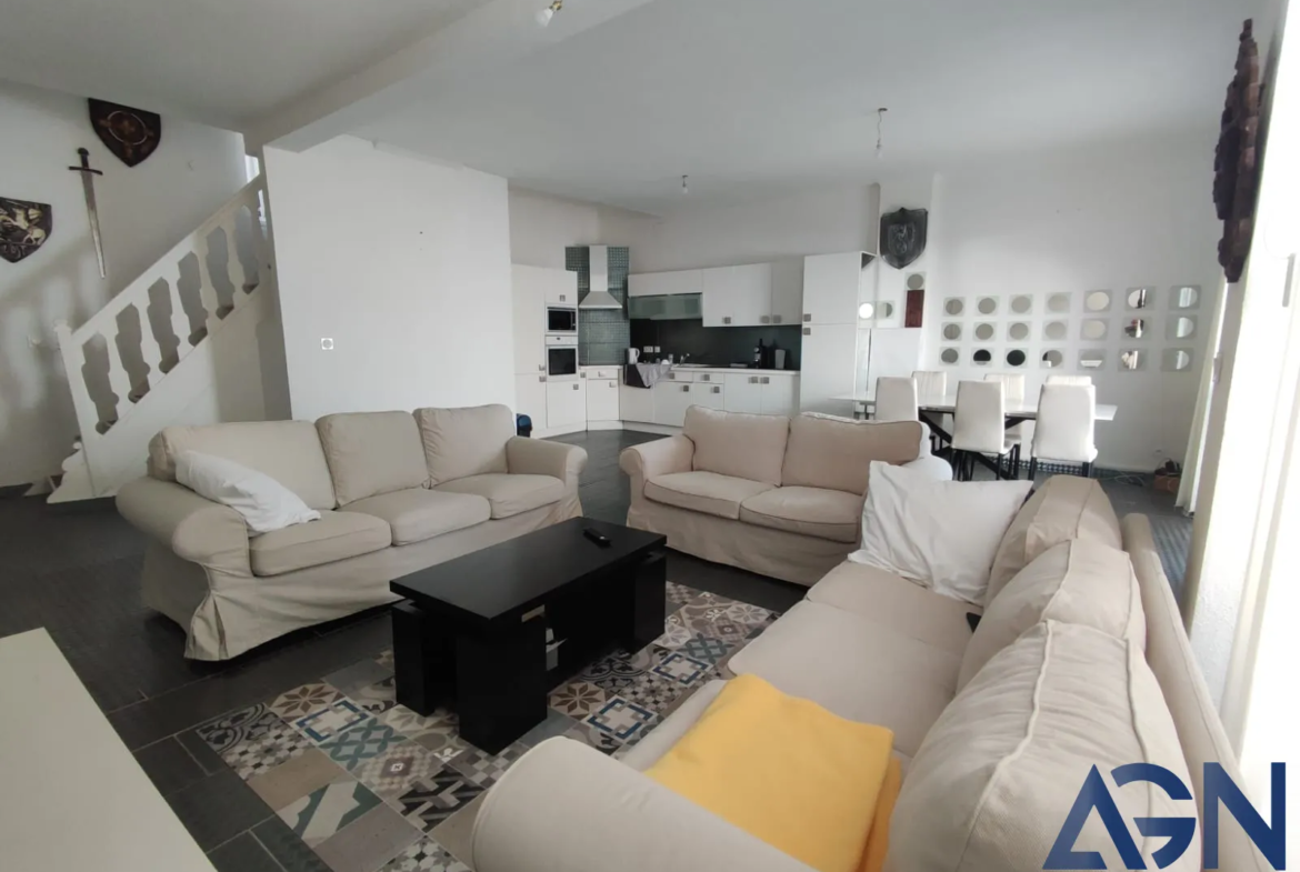 À vendre : appartement T4 duplex de 92,91 m² à Agde 