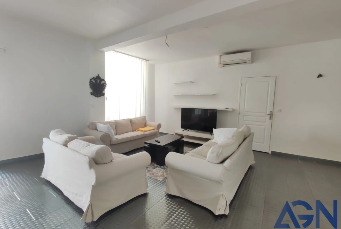 À vendre : appartement T4 duplex de 92,91 m² à Agde 