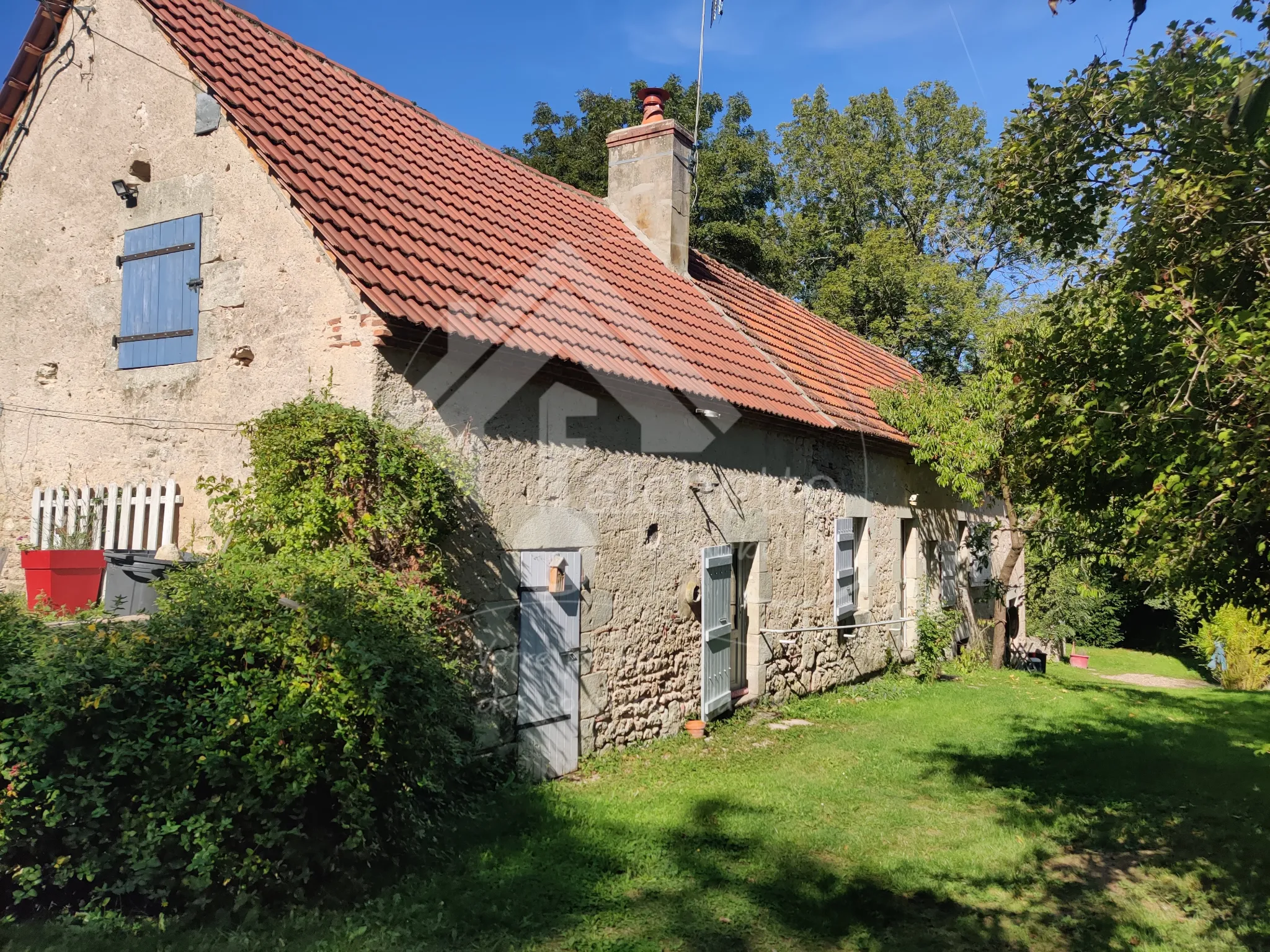 Moulin et Longère Rénovés à Besson 