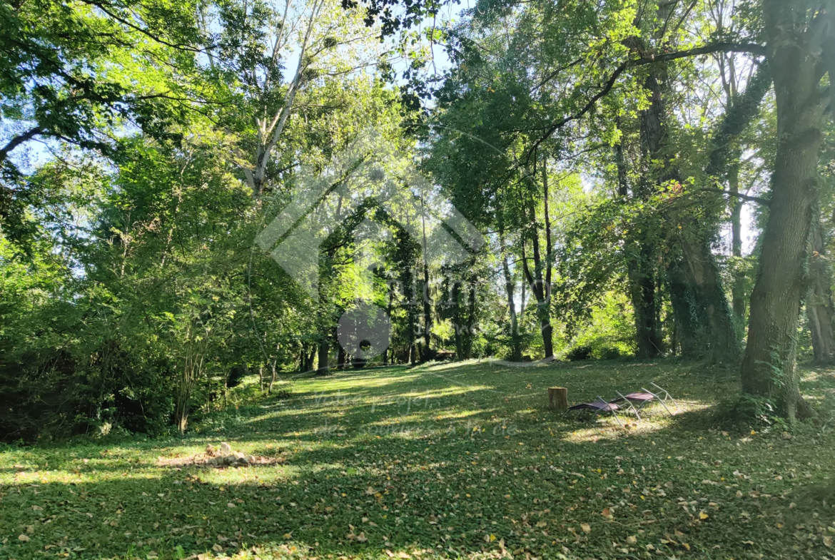 Moulin et Longère Rénovés à Besson 