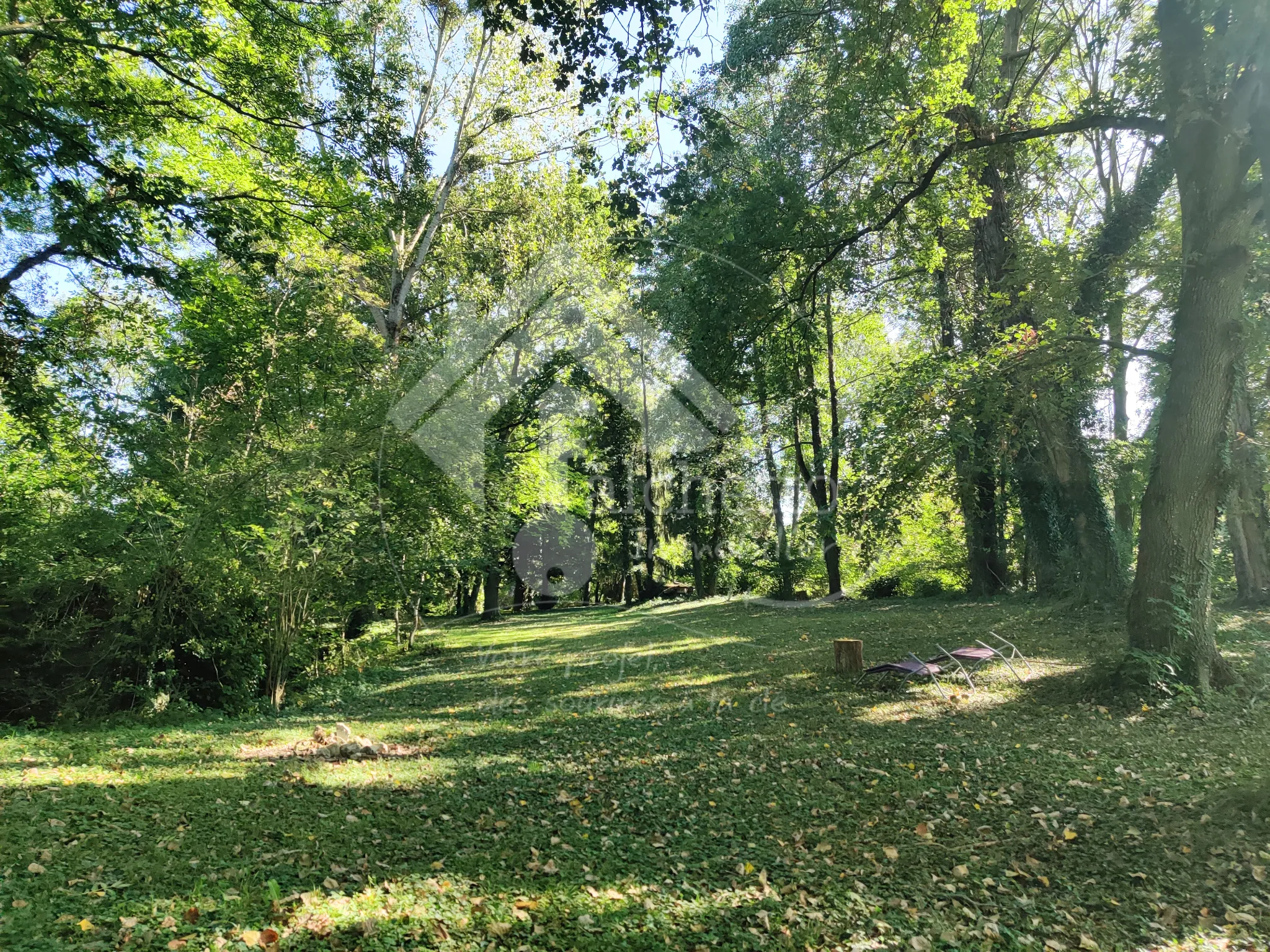 Moulin et Longère Rénovés à Besson 