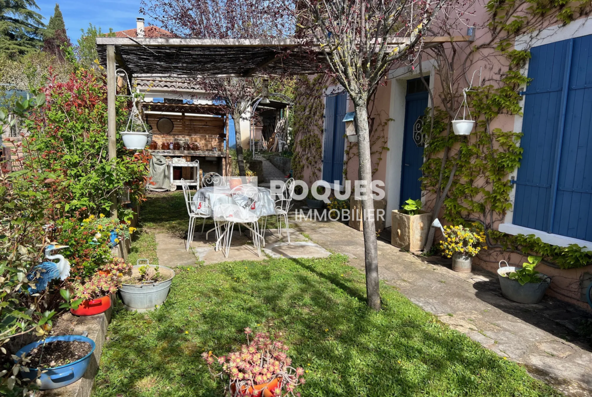 Maison T6 à vendre à Millau avec jardin de 400 m² 