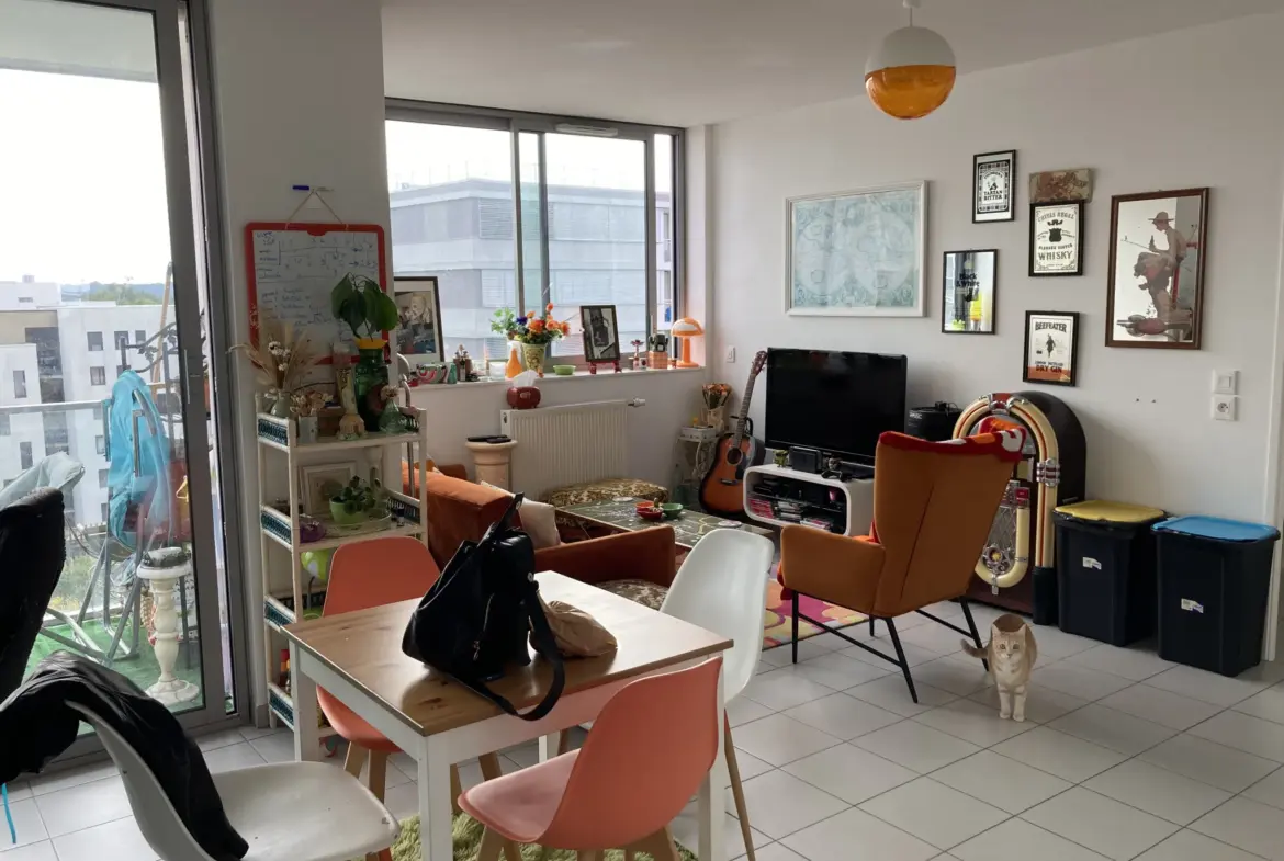 Charmant appartement T2 de 49 m² à Bordeaux avec balcon 