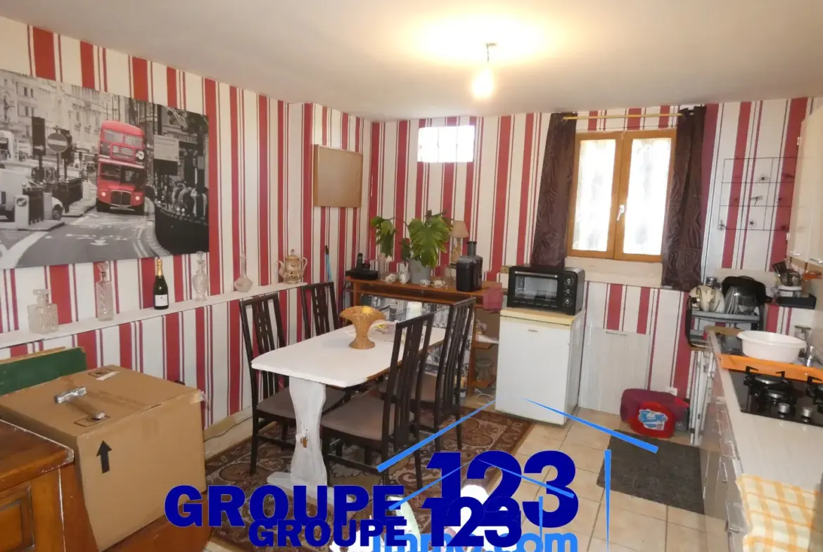 Maison 3 chambres à vendre à Arces-Dilo, 119 000 EUR 