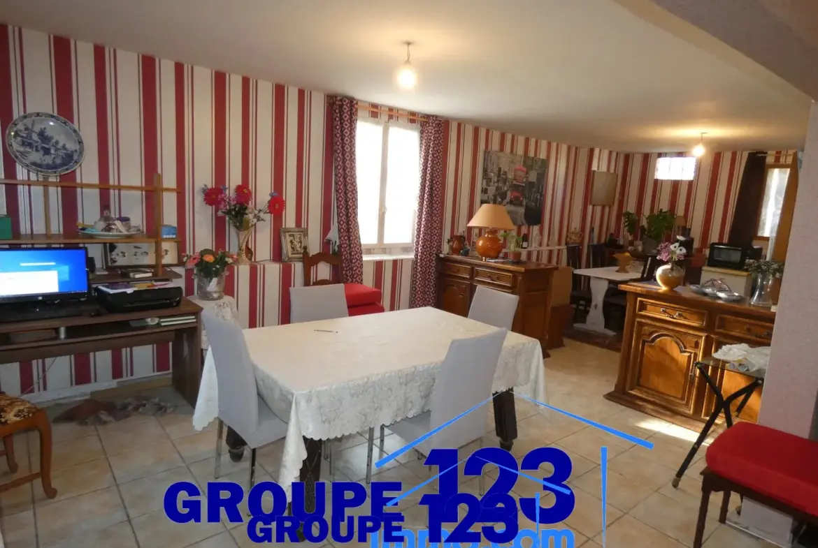 Maison 3 chambres à vendre à Arces-Dilo, 119 000 EUR 