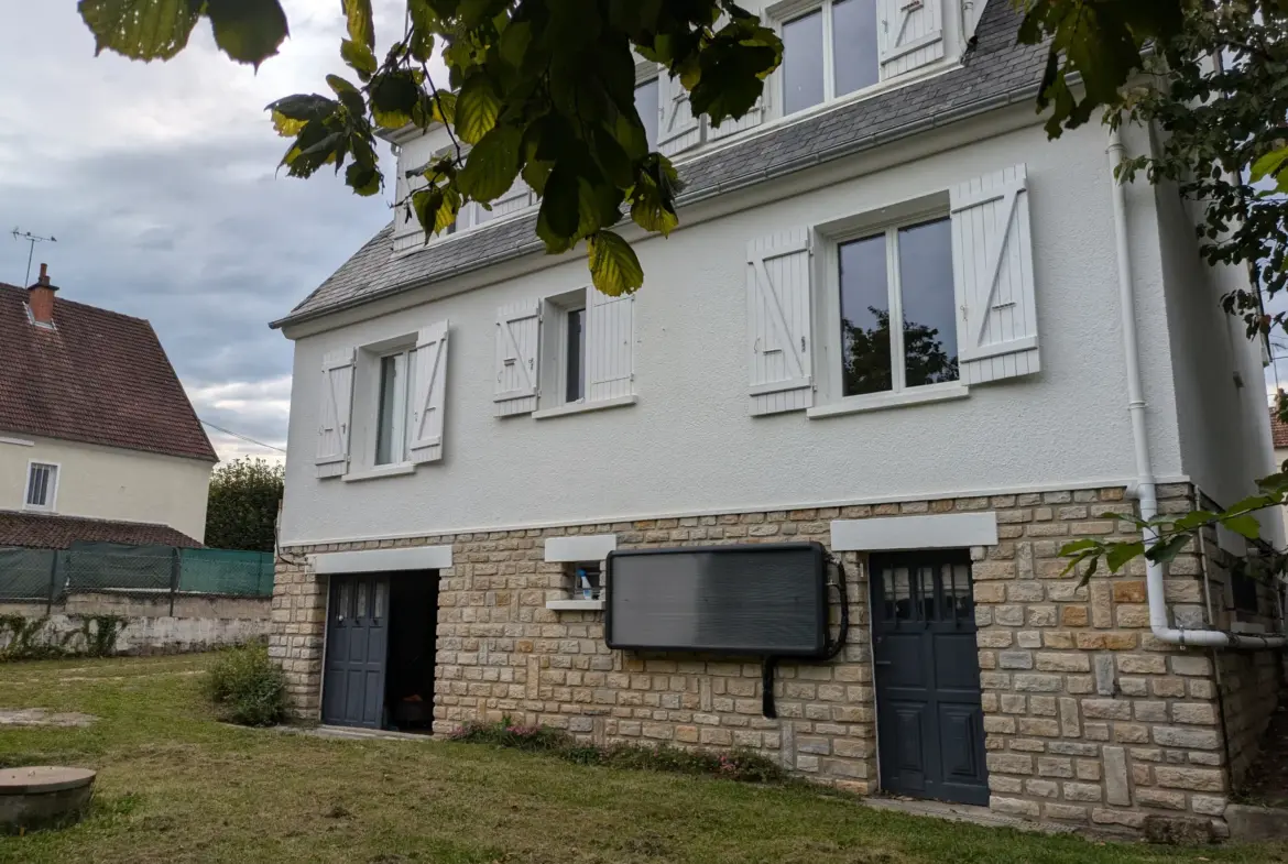 Vente Maison Indépendante à Nevers - 5 Chambres, Garage 