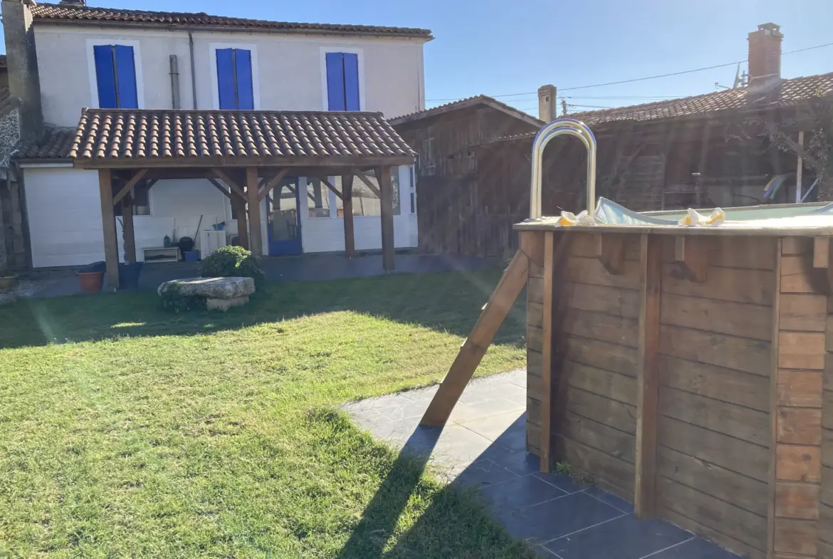 Charmante maison en pierre de 169 m² à St Symphorien 