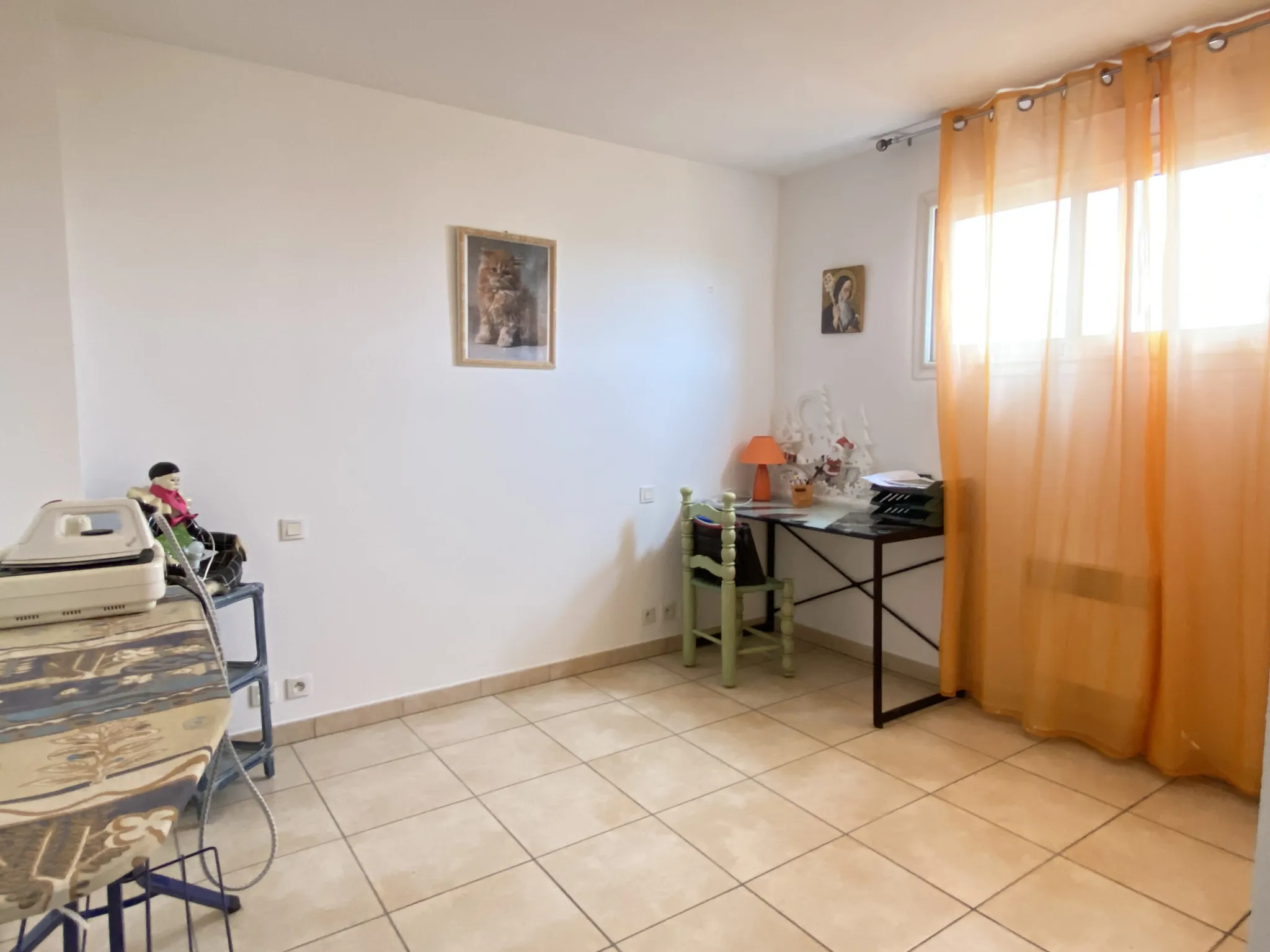 Appartement T4 avec terrasse et garage à vendre à Perpignan Sud 