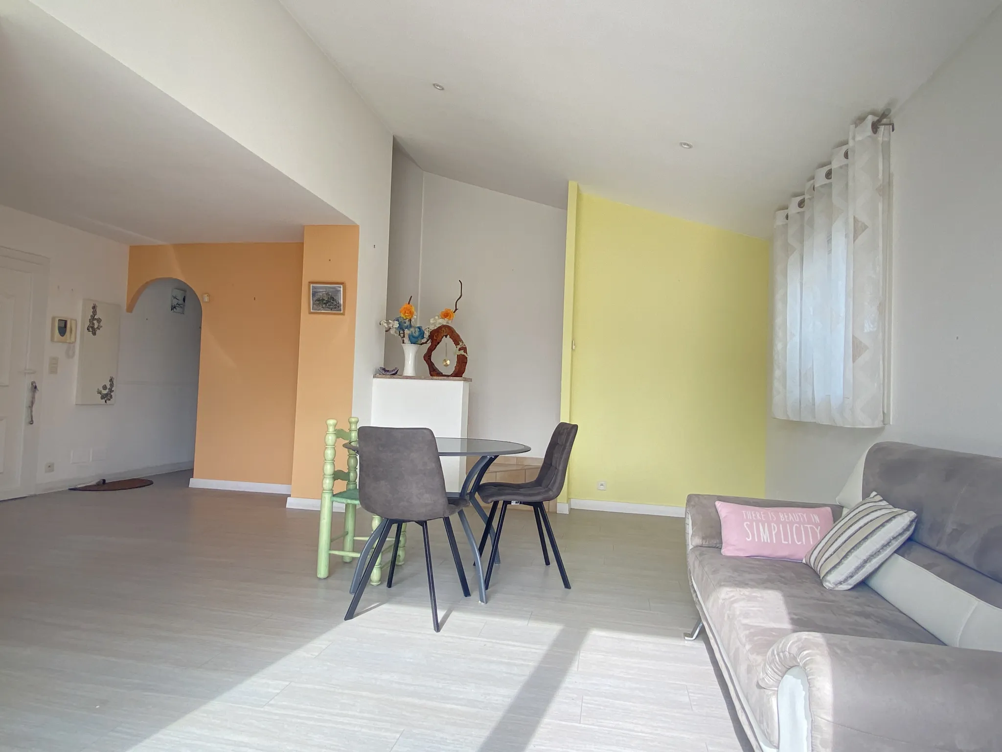 Appartement T4 avec terrasse et garage à vendre à Perpignan Sud 