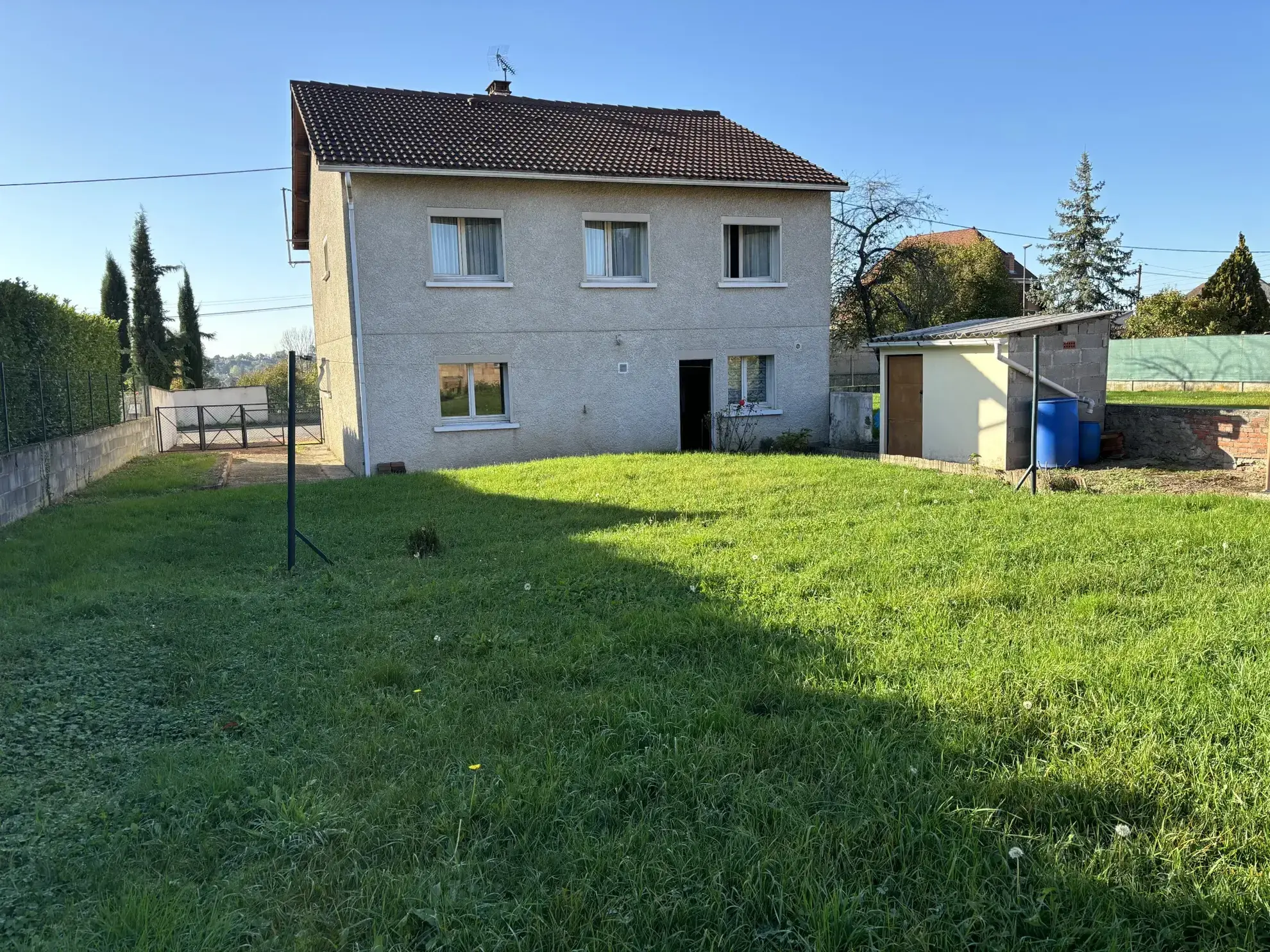 Maison agréable de 121m² avec garage à Cusset 