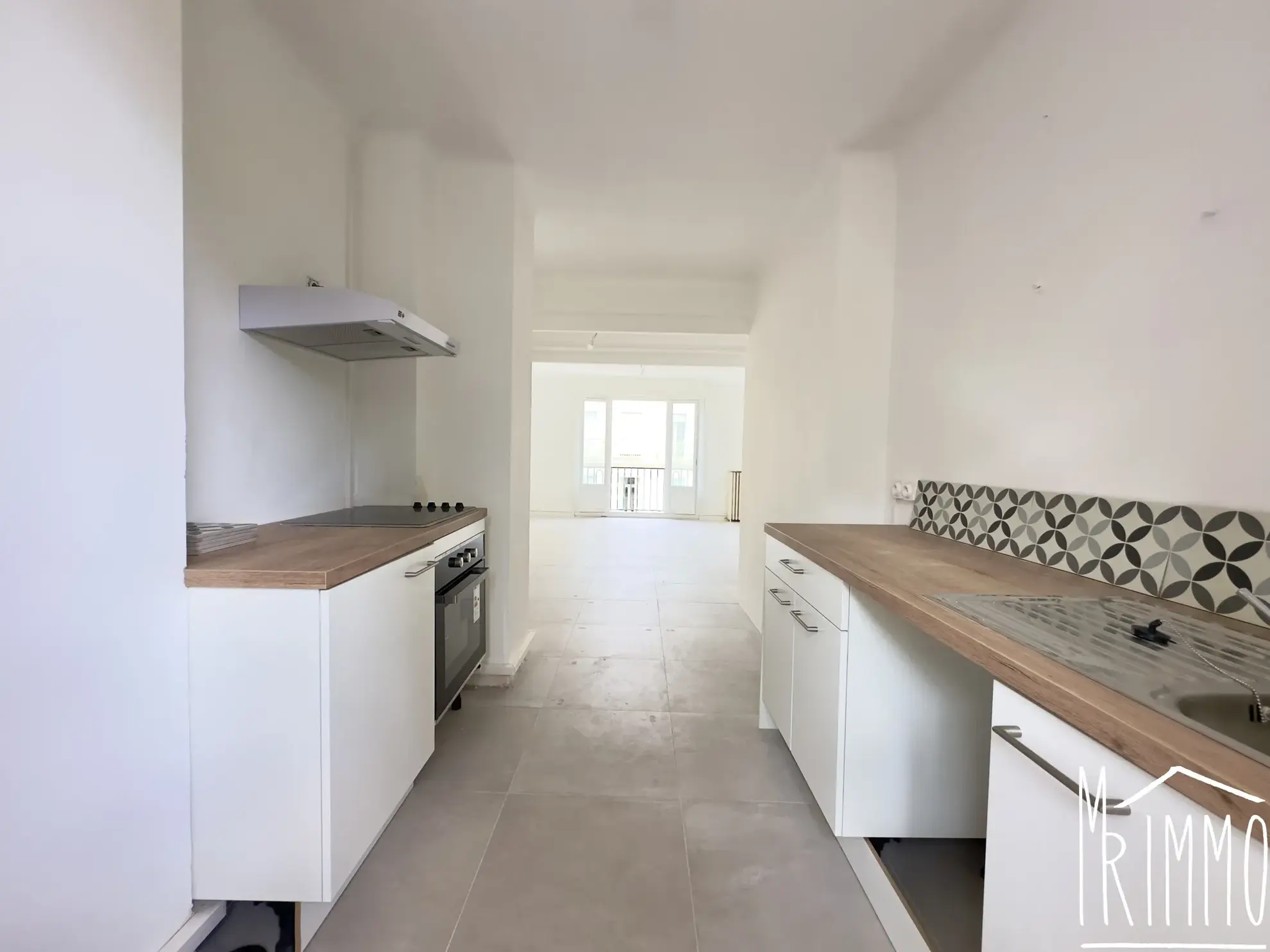 À vendre : Appartement T3 rénové à la place Carnot, Montpellier 