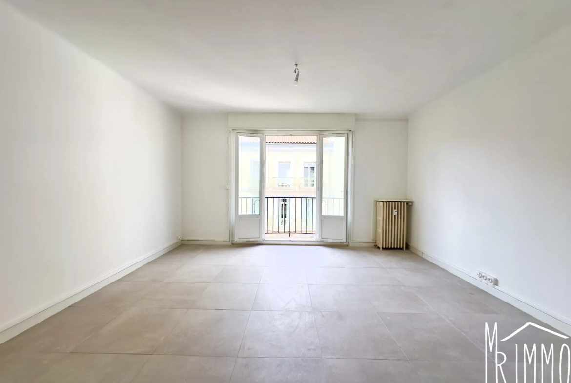 À vendre : Appartement T3 rénové à la place Carnot, Montpellier 