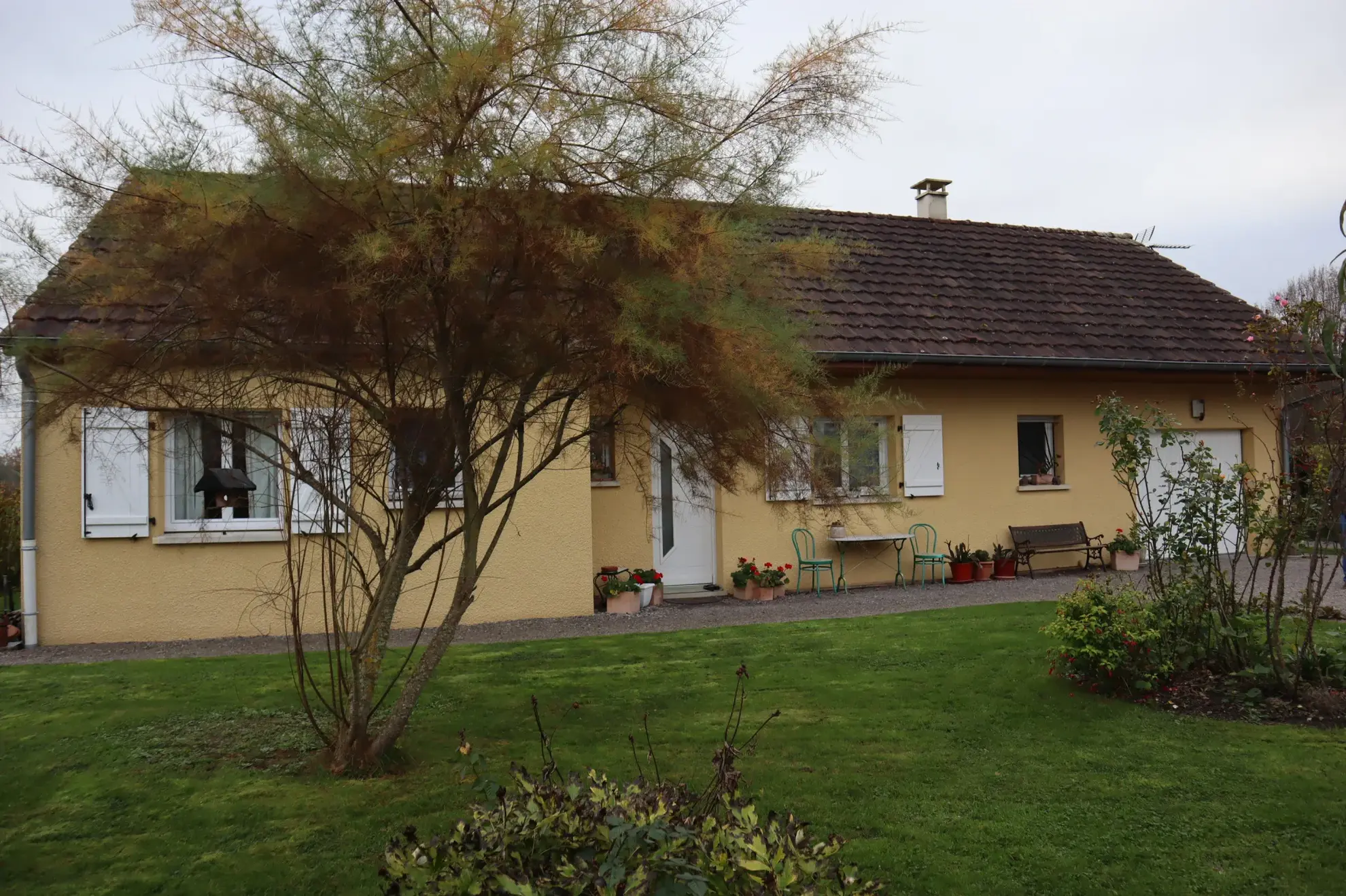 Maison de plain-pied de 2010 à Igornay 