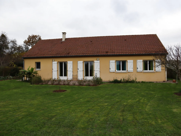 Maison de plain-pied de 2010 à Igornay