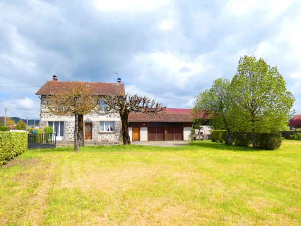 Maison en Pierre à Aurillac avec Terrain de 1700 m²