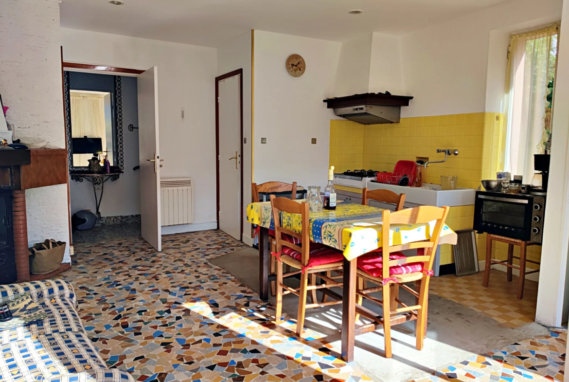 À vendre : Maison F4 à Belvédère avec balcon et cave 