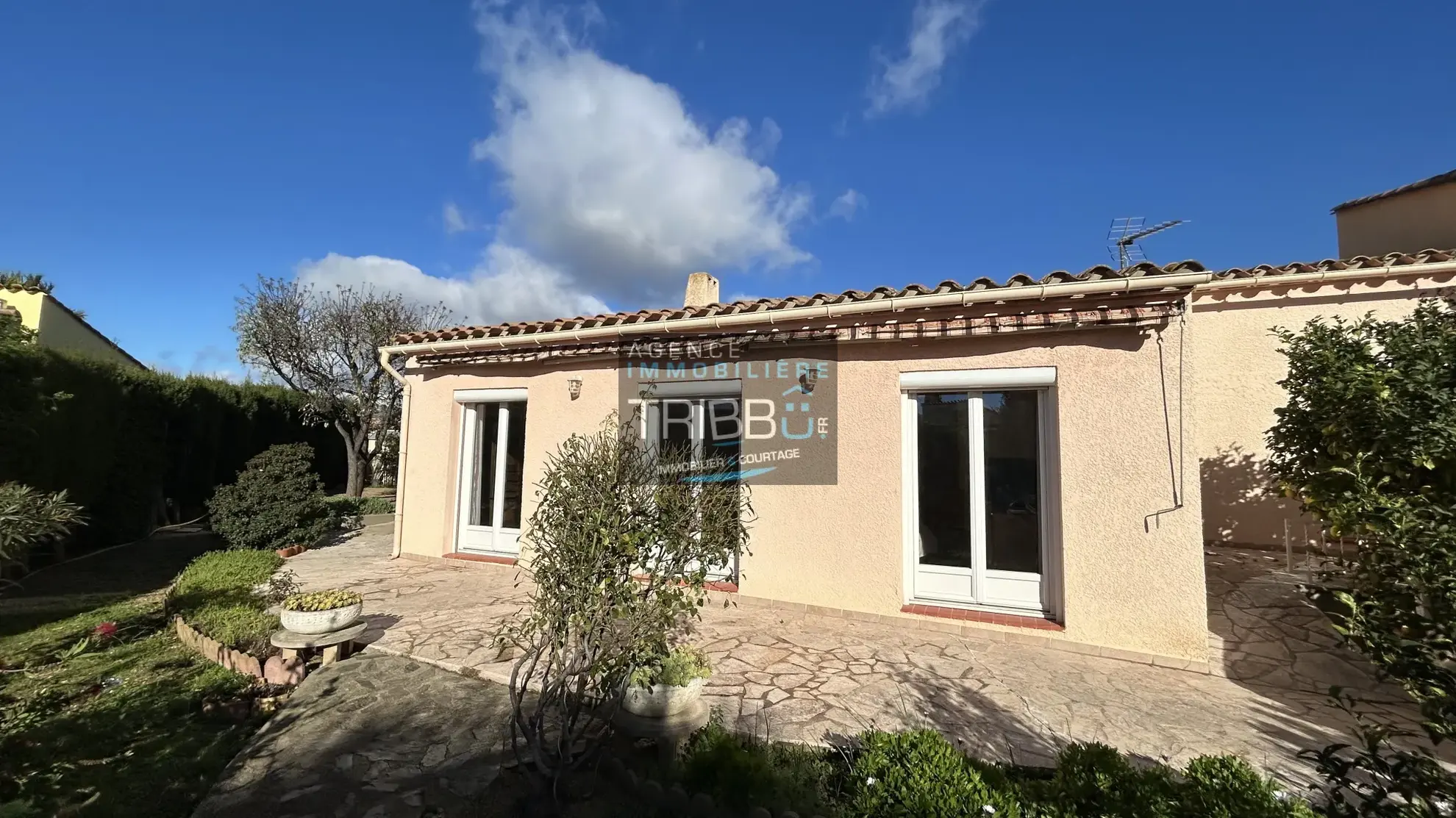 Charmante villa de plain-pied avec jardin à Pollestres 