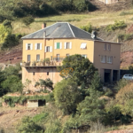 À vendre : Maison ancienne avec terrain à Saint Affrique