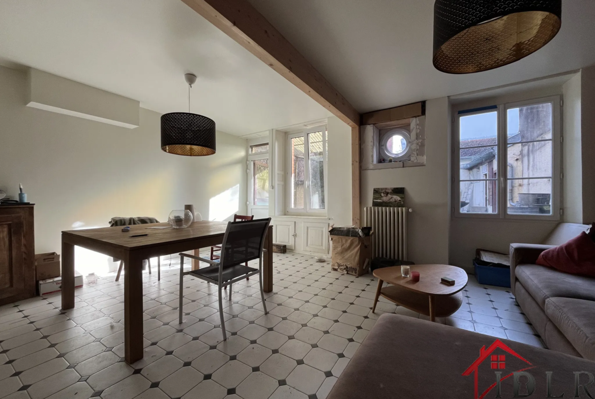 À vendre : Maison de 120 m² à Bourbonne les Bains 