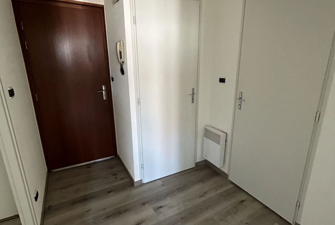 Appartement de Type 3 Rénové à Frasne - Idéal Investissement 