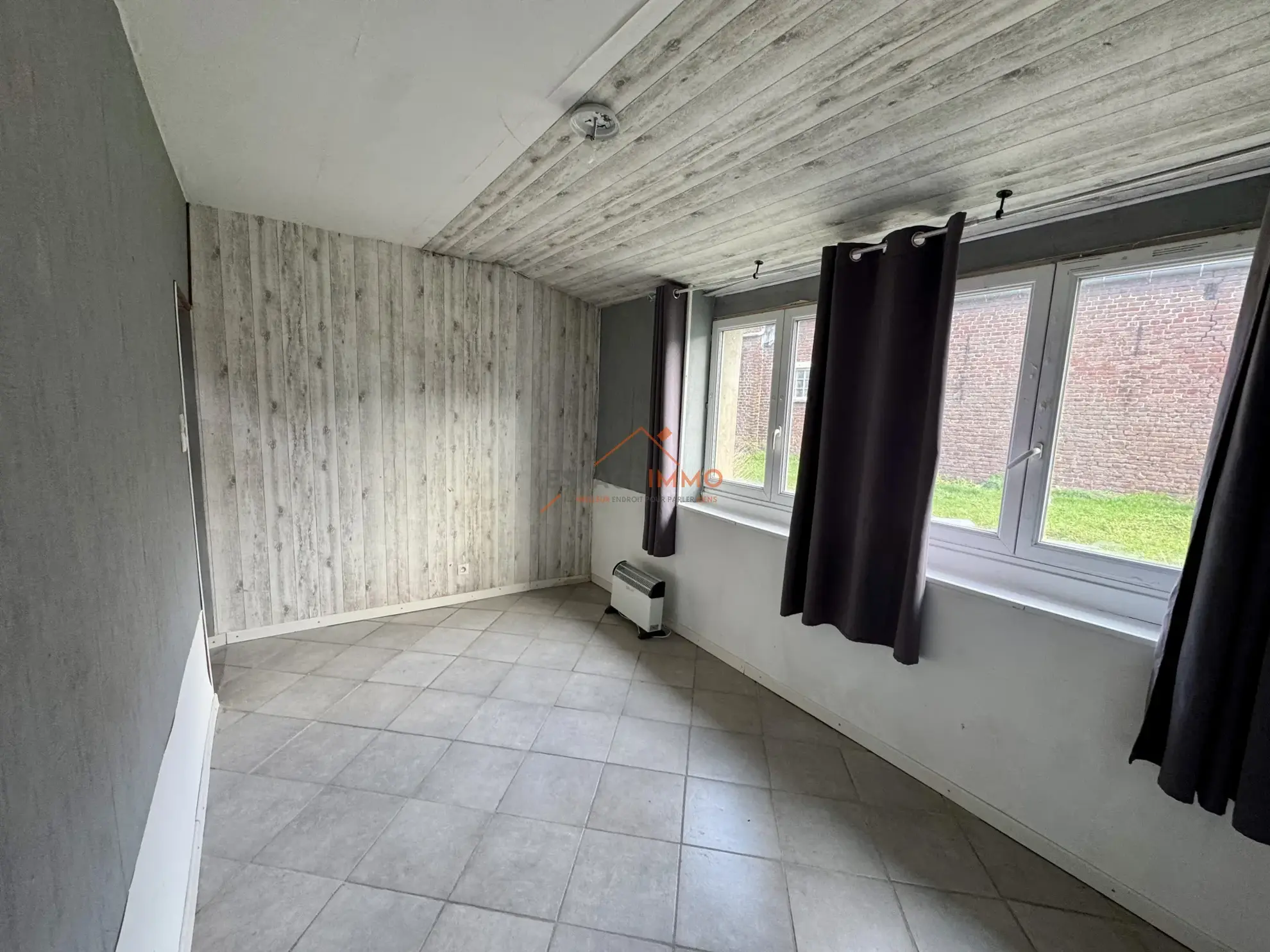 Longère à vendre à Wallers sur 1800 m² 