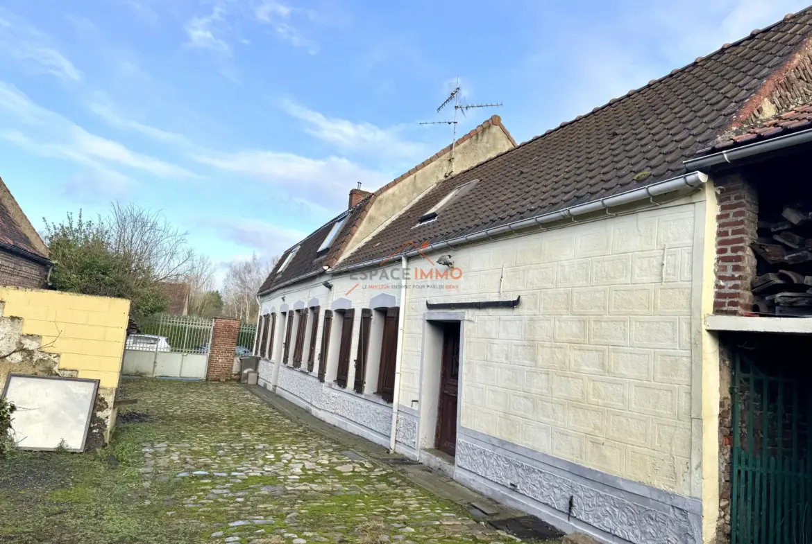 Longère à vendre à Wallers sur 1800 m² 