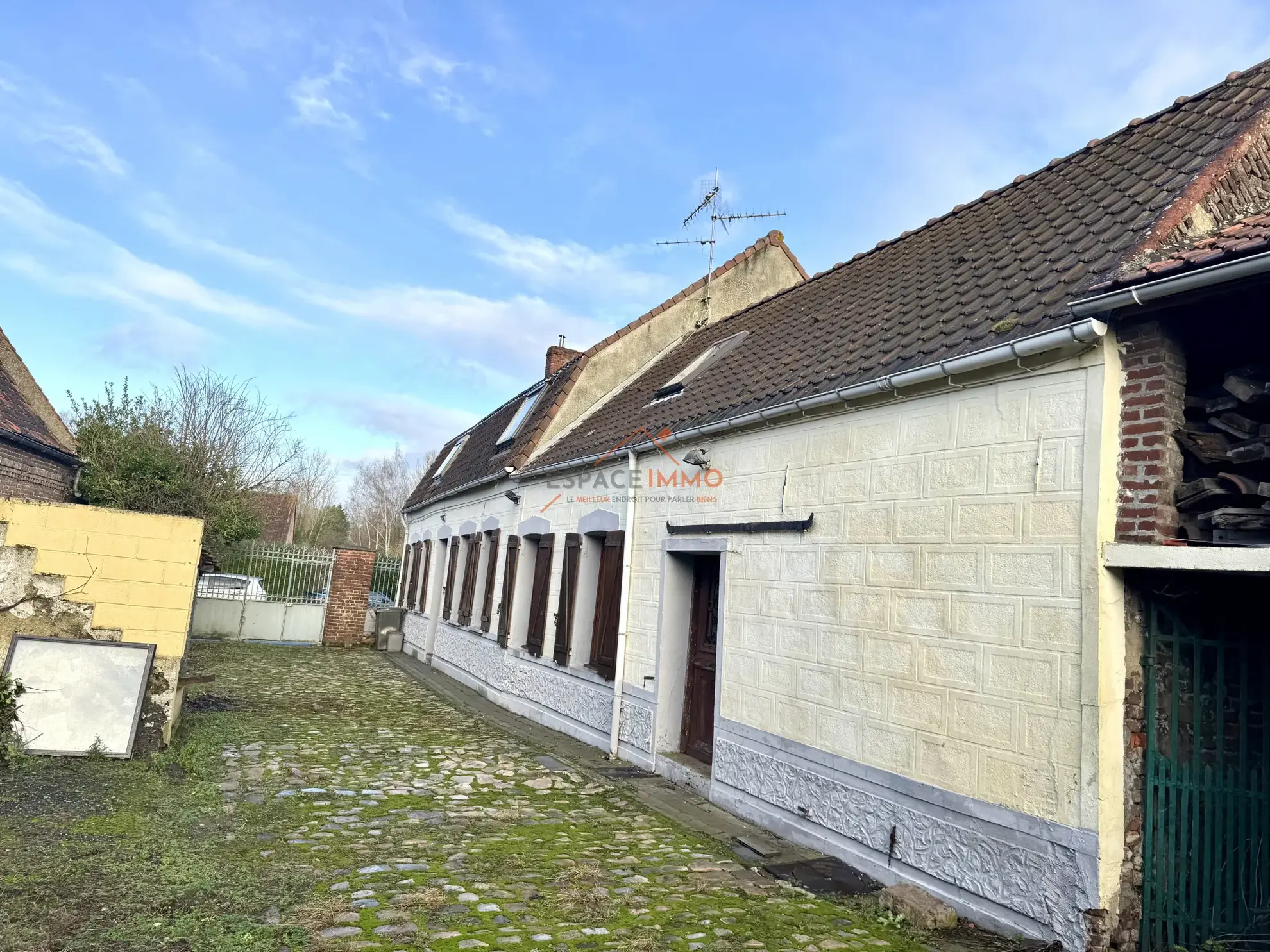 Longère à vendre à Wallers sur 1800 m² 