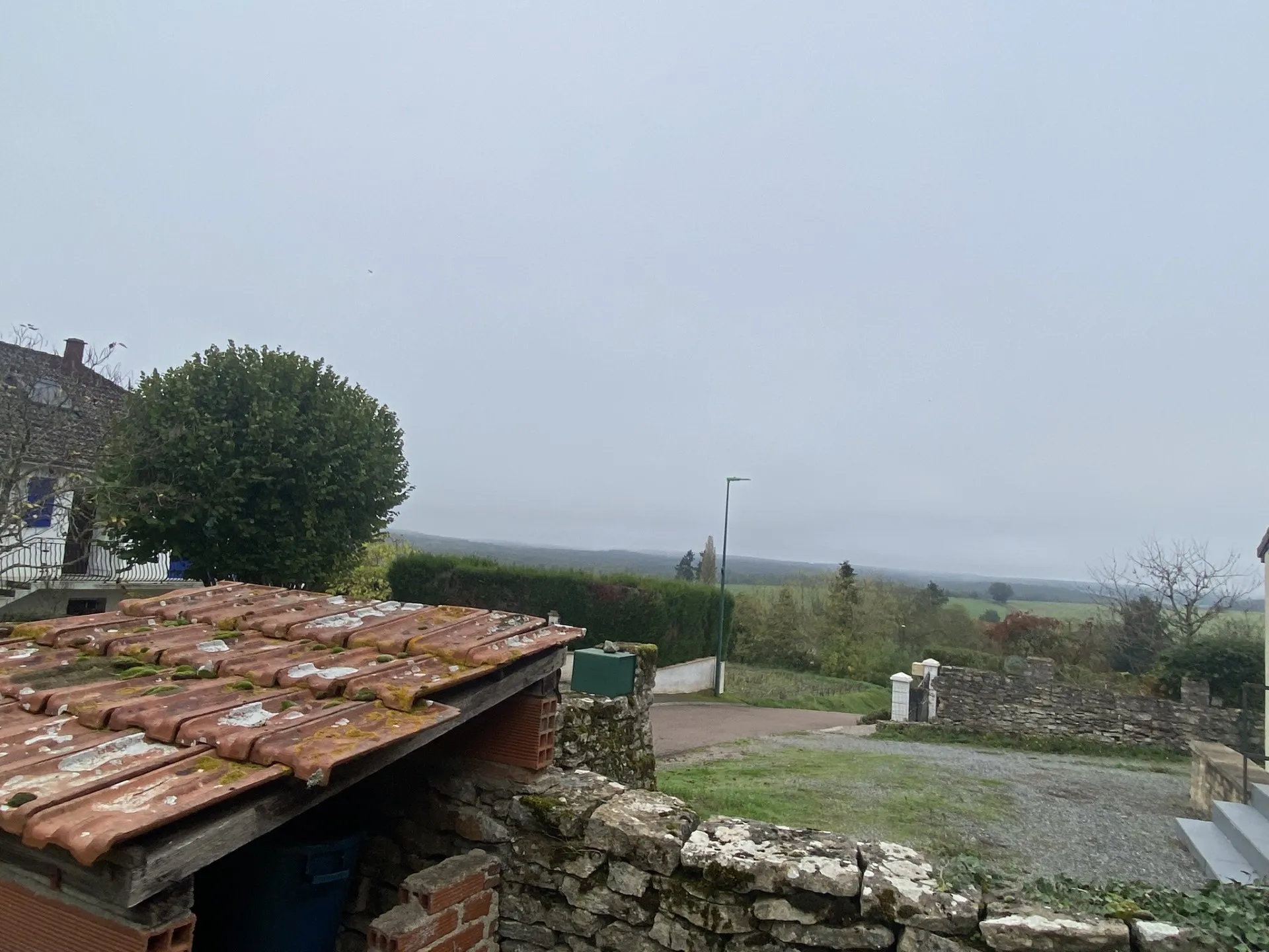 Maison ancienne à rénover à Druy Parigny (58160) 