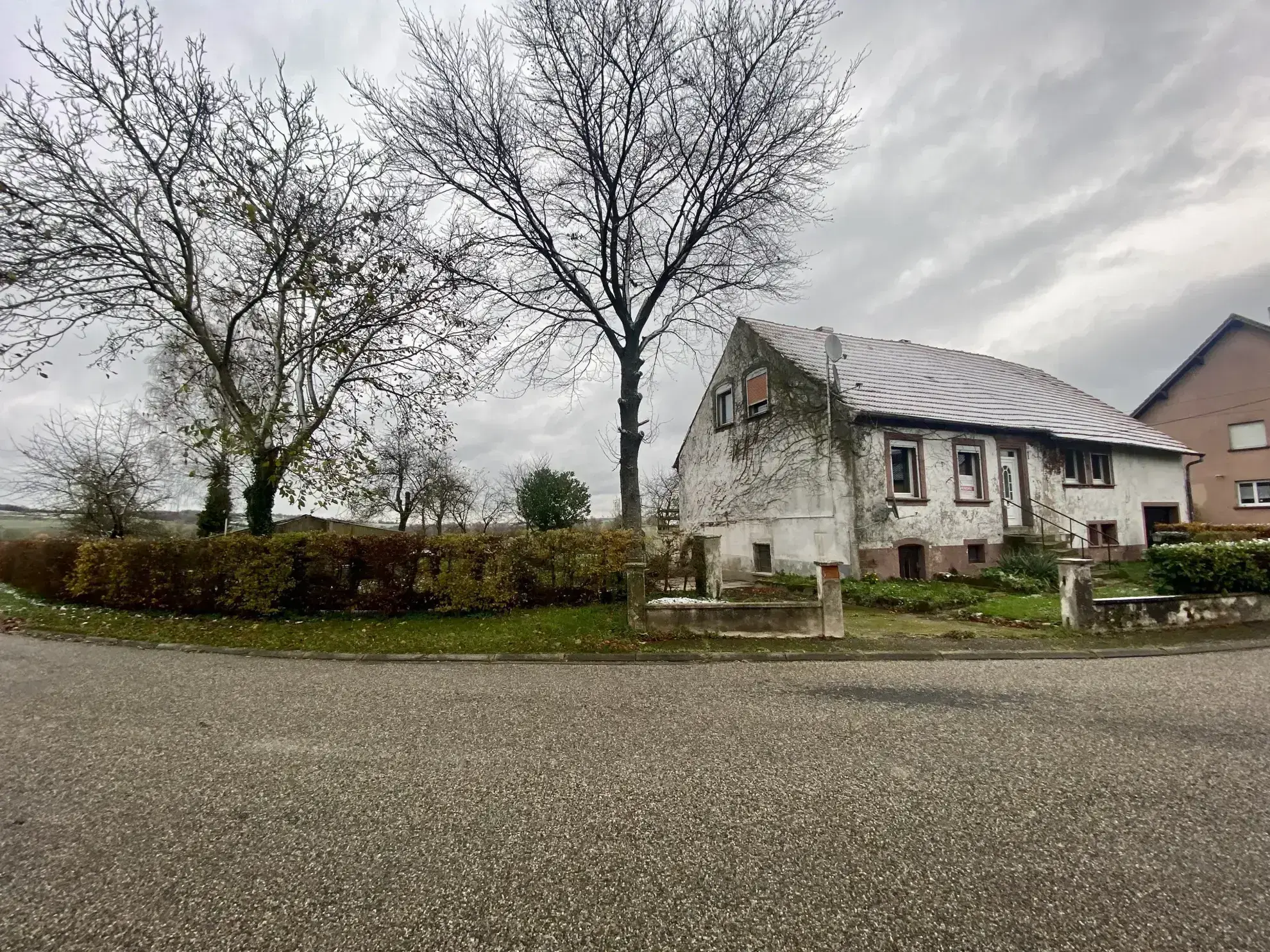 Maison individuelle à rénover à Berg - 85 m² sur 1371 m² de terrain 