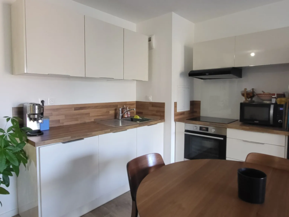 À vendre : Charmant T2 de 49m² à Lille avec balcon