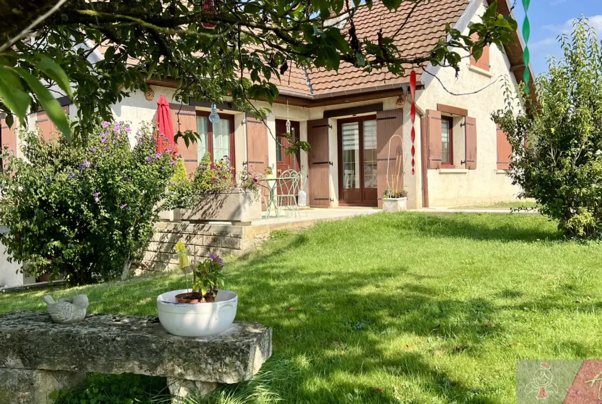 Maison individuelle sur sous-sol à Lavangeot - 249 000 € 