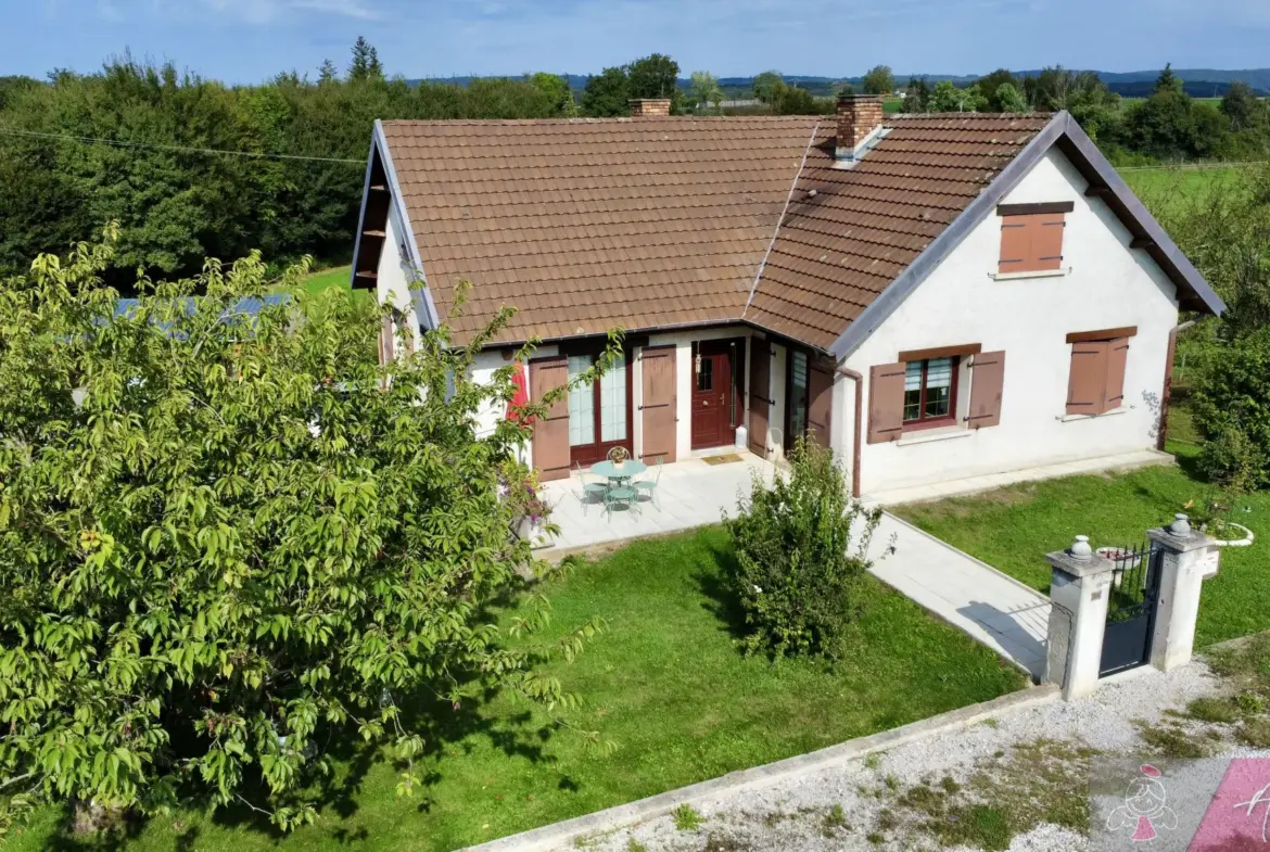 Maison individuelle sur sous-sol à Lavangeot - 249 000 € 