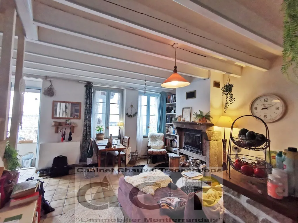 Villa de 57m2 avec Terrasse à Montpeyroux à Vendre 