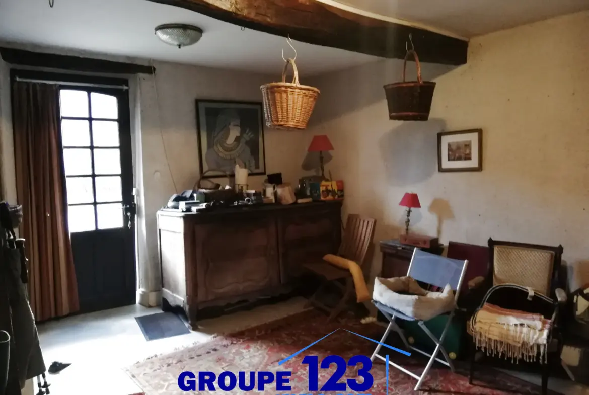 Grande longère avec maison d'amis sur 8360 m² de terrain 